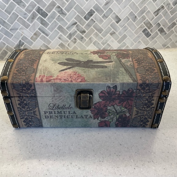 Other - Dragonfly Antique Look Faux Box